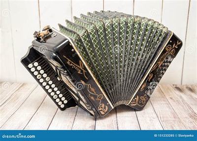 掌握关键指标，成功创业！深度解读《手机吞食之刃H5》投资需求与网络运行维护服务